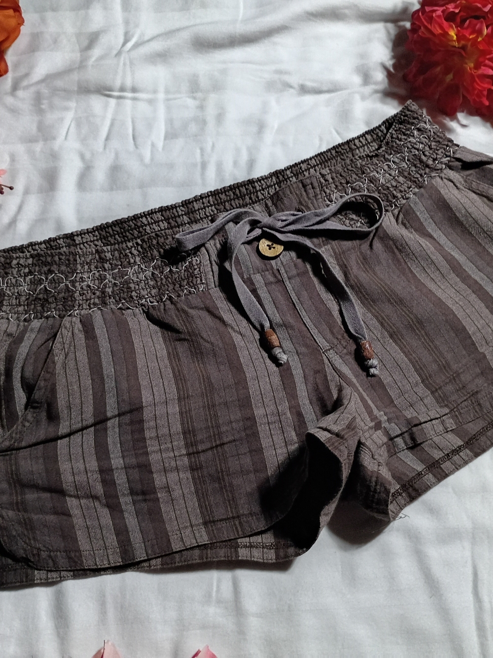 O'Neill Gray Striped Women's Casual Or Dress Shorts